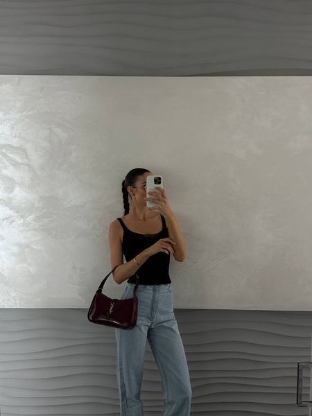 Saint Laurent Hobo Le 5 A 7 Leather Shoulder Bag in Red pr0039 фото
