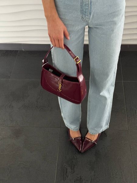 Saint Laurent Hobo Le 5 A 7 Leather Shoulder Bag in Red pr0039 фото