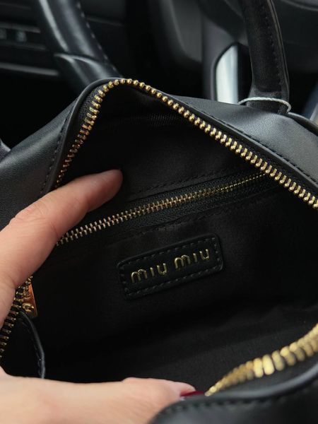 MiuMiu Leather Top-Handle Bag Black [Ориг Коробка] miu2057 фото