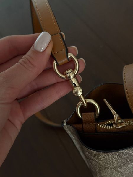 Coach Mollie Tote Bag In Signature Canvas Brown/Beige [оригінальна магнітна брендована коробка] pr0167 фото