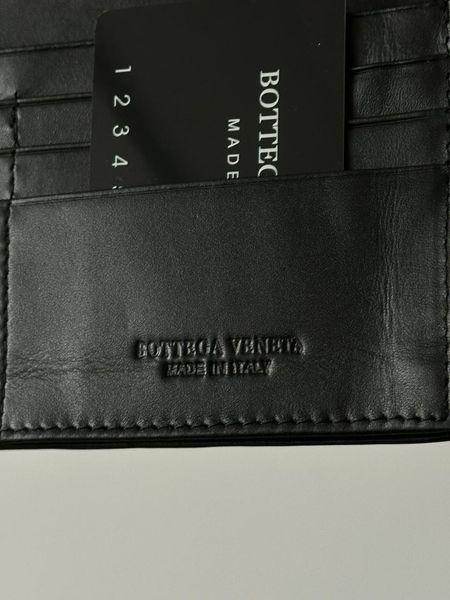 Bottega Veneta Intrecciato Large &mdash; великий шкіряний гаманець Bi-Fold Black 8819732 фото