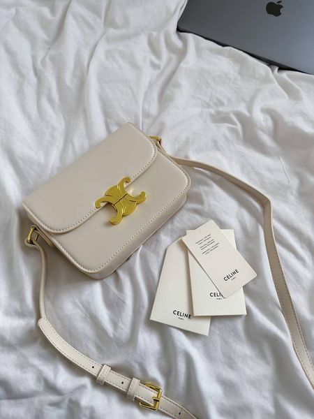 Celine Teen Triomphe Bag in Shiny Calfskin MILK PREMIUM [оригінальна коробка] pr0011 фото