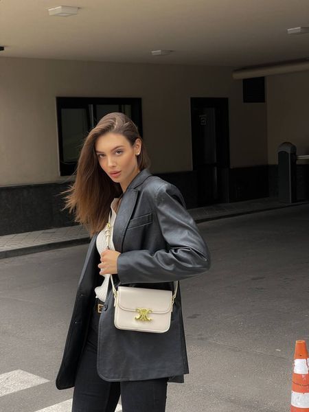 Celine Teen Triomphe Bag in Shiny Calfskin MILK PREMIUM [оригінальна коробка] pr0011 фото