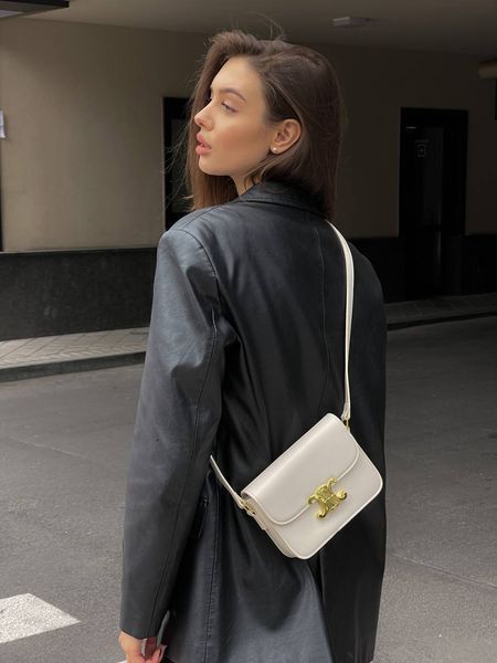 Celine Teen Triomphe Bag in Shiny Calfskin MILK PREMIUM [оригінальна коробка] pr0011 фото
