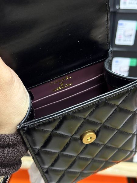 Chanel Pearl Crush Phone Case With Chain Lambskin Black Коробка магніт pr2928 фото