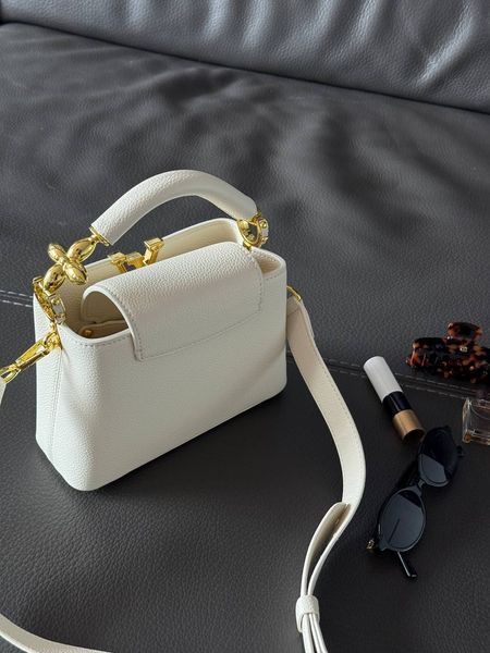 Louis Vuitton Capucines BB Milk/Gold Коробка магніт lv1034 фото