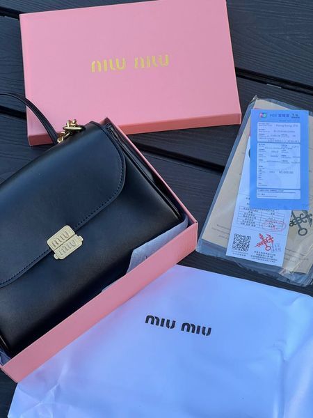 Miu Miu Nappa Shoulder Bag Black [оригінальна коробка] miu2494 фото