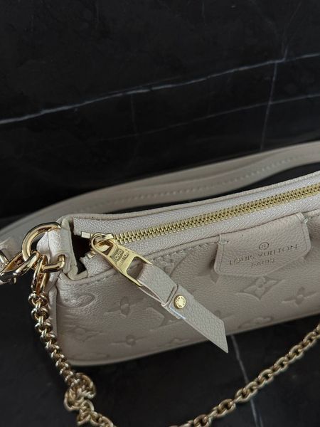 Louis Vuitton Mini Pochette Beige/Gold Коробка магніт lv1032 фото