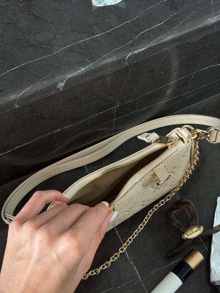 Louis Vuitton Mini Pochette Beige/Gold Коробка магніт lv1032 фото