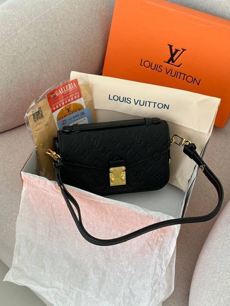 Louis Vuitton Pochette M&eacute;tis East West Bag Black наша бренд коробка pr7349 фото