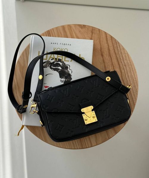 Louis Vuitton Pochette M&eacute;tis East West Bag Black наша бренд коробка pr7349 фото