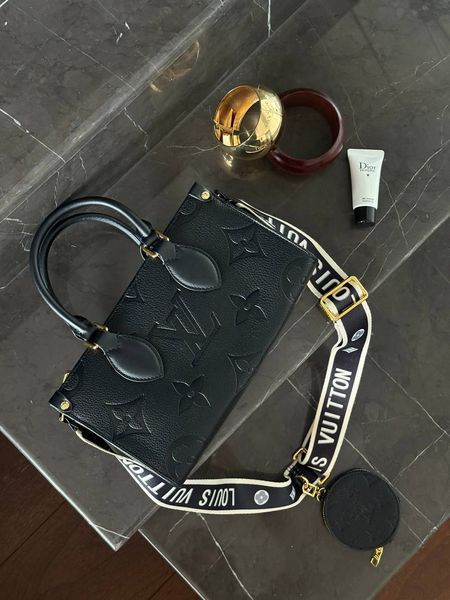 Louis Vuitton OnTheGo PM handbag in black Monogram Empreinte leather Коробка магніт lv1035 фото