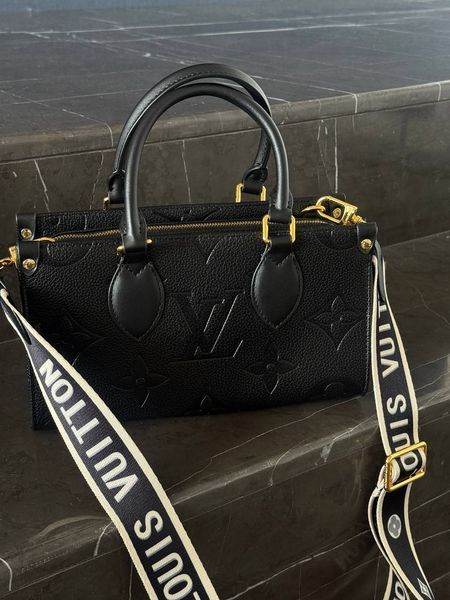 Louis Vuitton OnTheGo PM handbag in black Monogram Empreinte leather Коробка магніт lv1035 фото