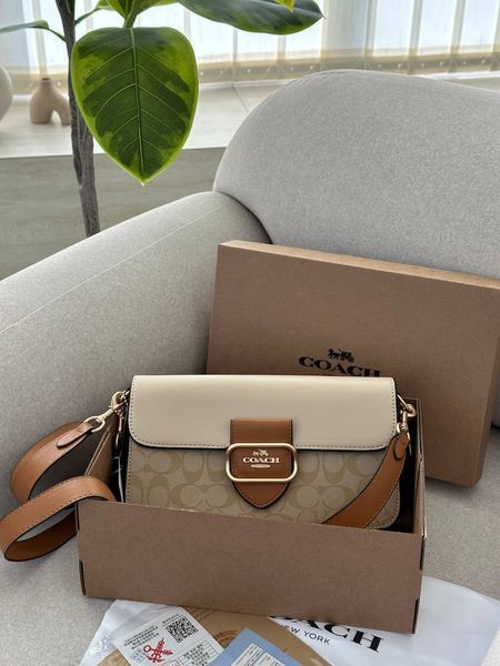 Coach Morgan Shoulder Bag Beige/White [крафтова коробка] pr0081 фото