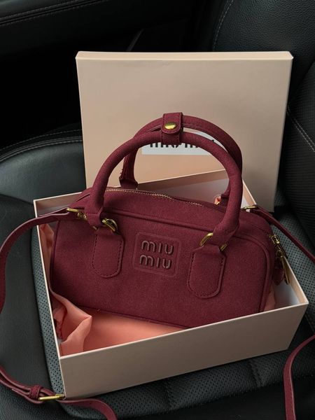 Miu Miu Wander Red [оригінальна брендована коробка] miu20141 фото