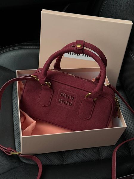 Miu Miu Wander Red [оригінальна брендована коробка] miu20141 фото