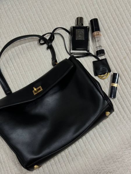 Balenciaga Rodeo Black/Gold Medium B2110 фото