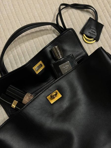 Balenciaga Rodeo Black/Gold Medium B2110 фото