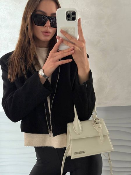 Jacquemus Le Chiquito Moyen Boucle White pr1021 фото