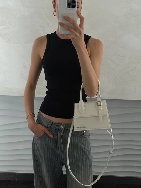 Jacquemus Le Chiquito Moyen Boucle White pr1021 фото