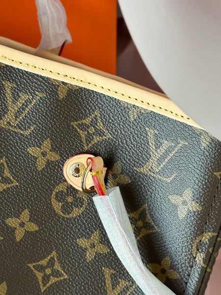 Louis Vuitton Neverfull MM Monogram Canvas [Магнітна коробка] pr01292 фото