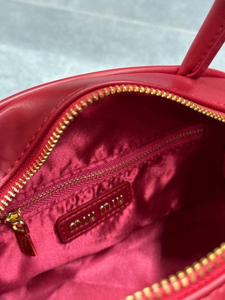 Miu Miu Wander Red[Ориг Коробка] miu2046 фото