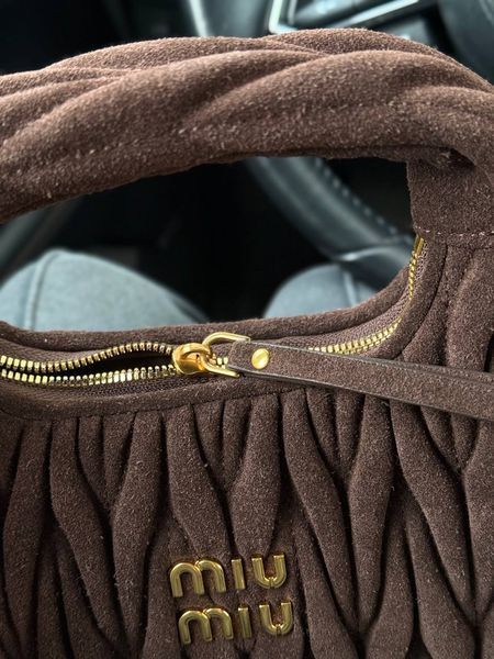 Miu Miu Wander Small matelass&eacute; suede shoulder bag [оригінальна коробка] miu2487 фото