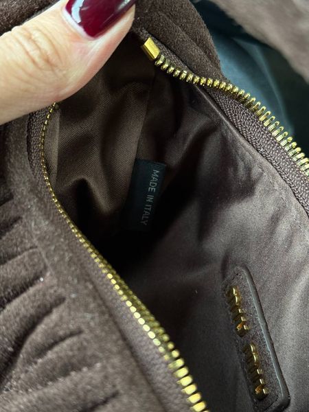 Miu Miu Wander Small matelass&eacute; suede shoulder bag [оригінальна коробка] miu2487 фото