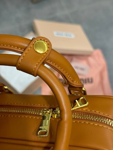 Miu MiuMiu Miu Arcadie Matelass&eacute; Nappa Leather. [Ориг Коробка] miu2052 фото