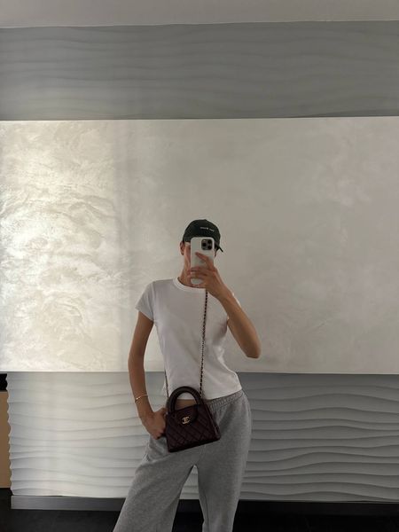Chanel Kelly Bag Shiny Aged Calfskin Burgundy & Gold Hardware Коробка магніт pr9904 фото