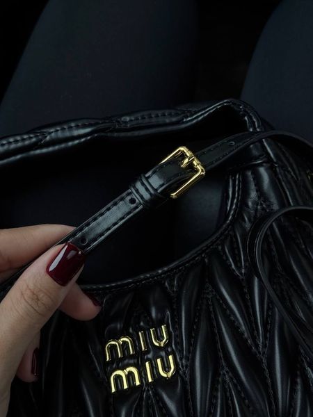 Miu Miu Wander Matelass&eacute; Nappa Leather Mini Hobo Bag Black [оригінальна брендована коробка] pr208 фото