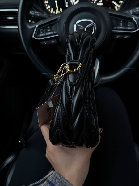 Miu Miu Wander Matelass&eacute; Nappa Leather Mini Hobo Bag Black [оригінальна брендована коробка] pr208 фото