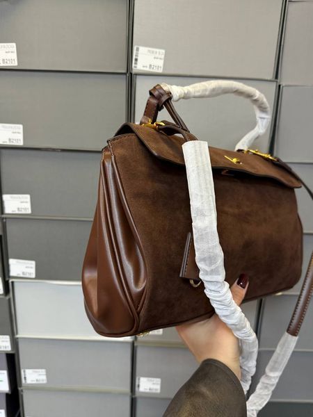 Balenciaga Rodeo Large Black/Gold B2101 фото