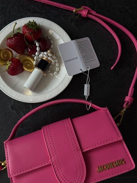 Jacquemus Le Bambino Handbag With Adjustable Crossbody Pink pr1899 фото
