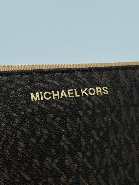 Жіночий гаманець Michael Kors Large Wallet Zip у фірмовій коричневій канві з застібкою-блискавкою 8818102 фото