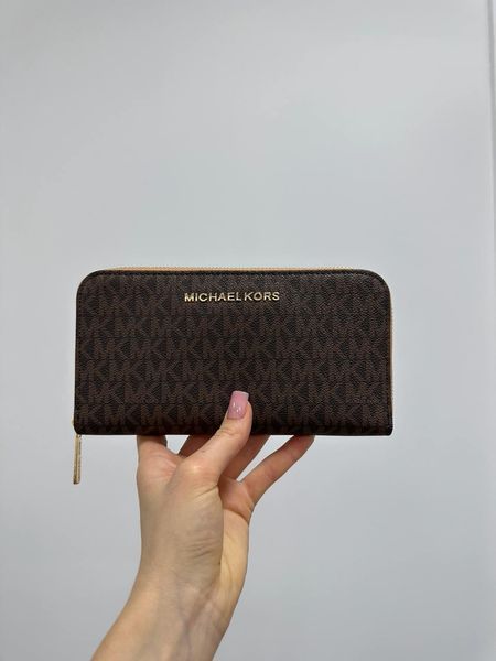 Жіночий гаманець Michael Kors Large Wallet Zip у фірмовій коричневій канві з застібкою-блискавкою 8818102 фото