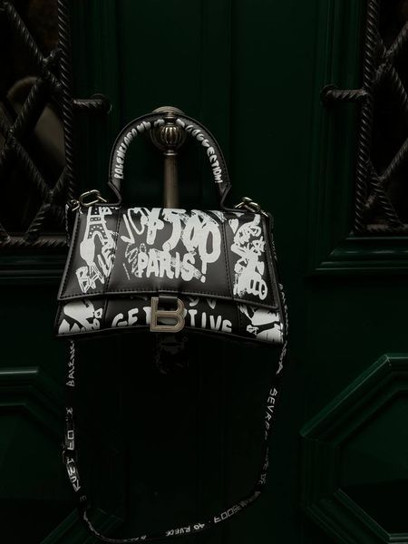 Balenciaga Hourglass Handbag Small in Crocodile Embossed Calfsk Black/White pr1050 фото