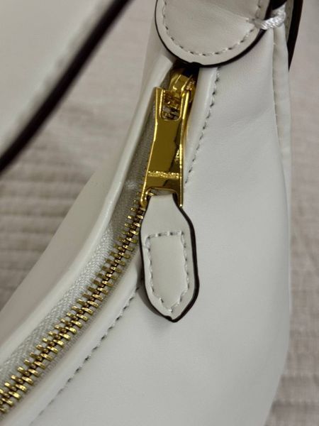 Miu Miu Leather Hobo Bag White [Ориг Коробка] miu2053 фото