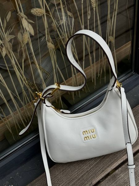 Miu Miu Leather Hobo Bag White [Ориг Коробка] miu2053 фото